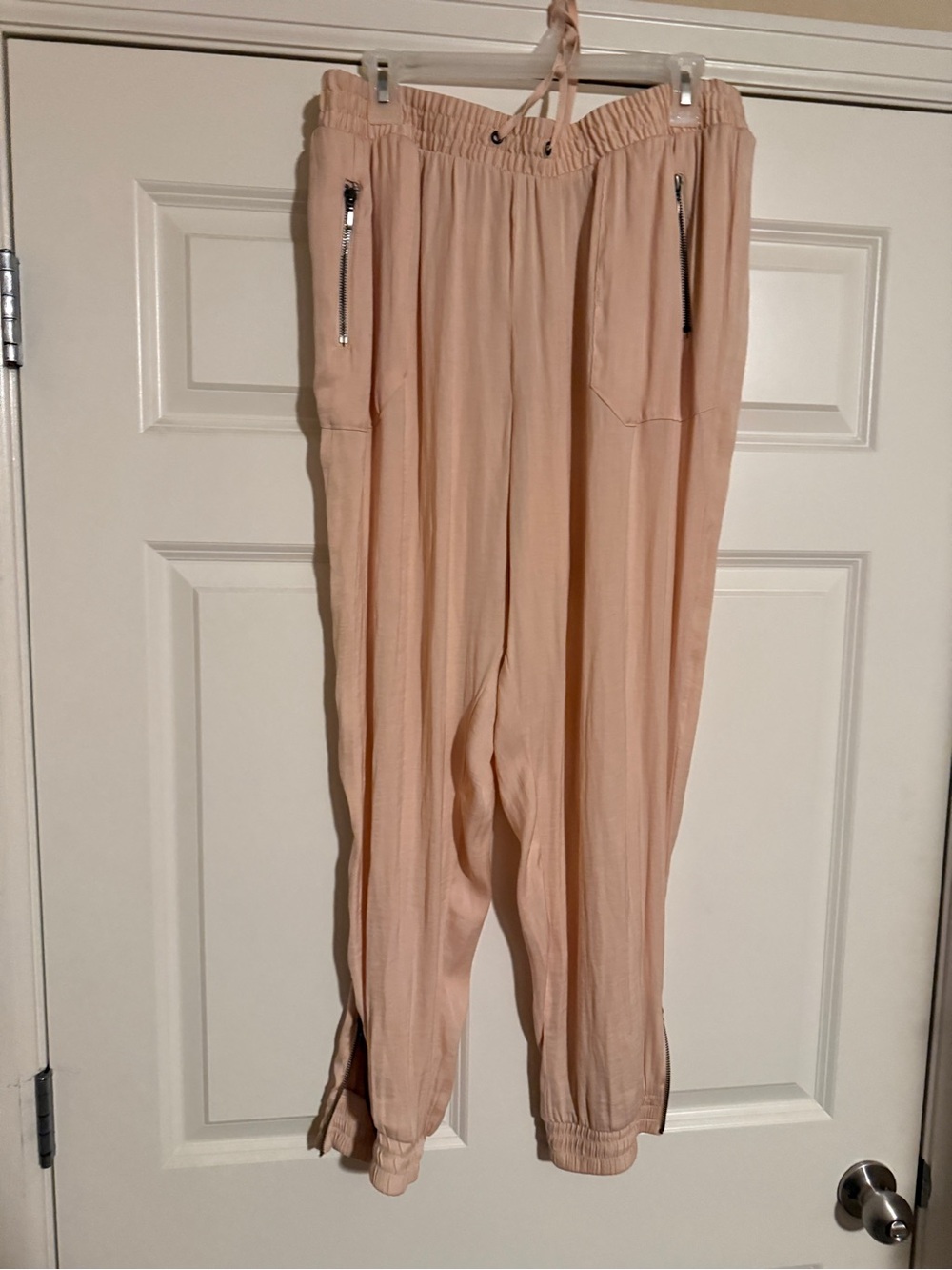 Jennifer Lopez Peach Drawstring Jogger Pants